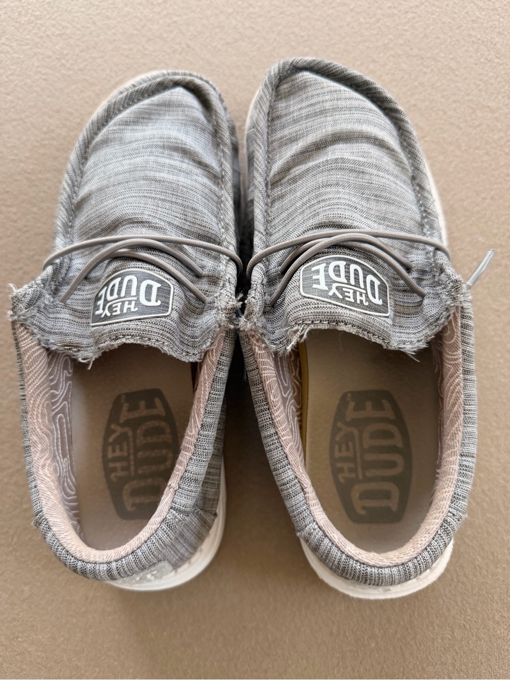 Hey Dude Kids Wally Stretch Slip-Ons in Stone. Great condition lots of life left - Picture 2 of 6